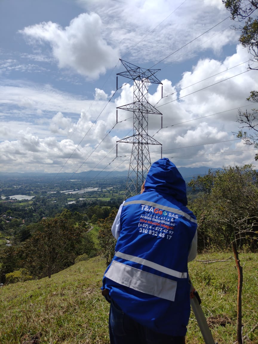 Líneas_de_Energía